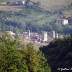 il borgo di Varzi visto dalla torre - castello di Oramala